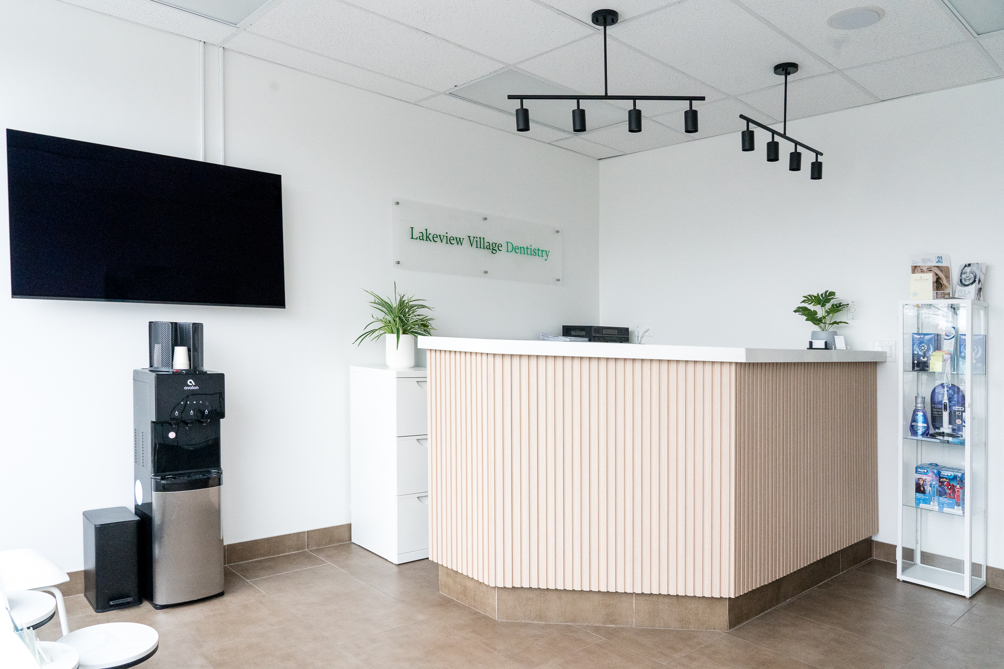 Lakeview Village Dentistry dental clinic in Mississauga - Photo 1